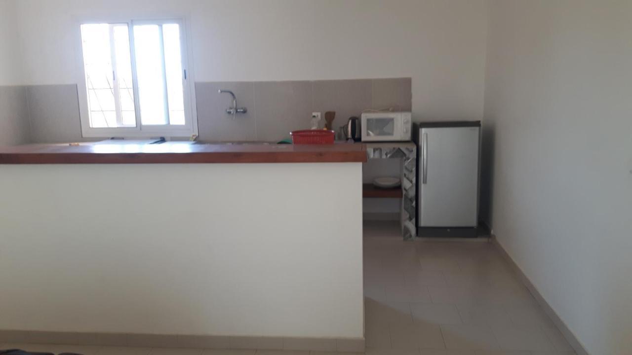 Appartement Familial Spacieux Avec Climatisation Ziguinchor Esterno foto
