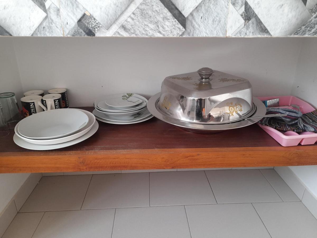 Appartement Familial Spacieux Avec Climatisation Ziguinchor Esterno foto