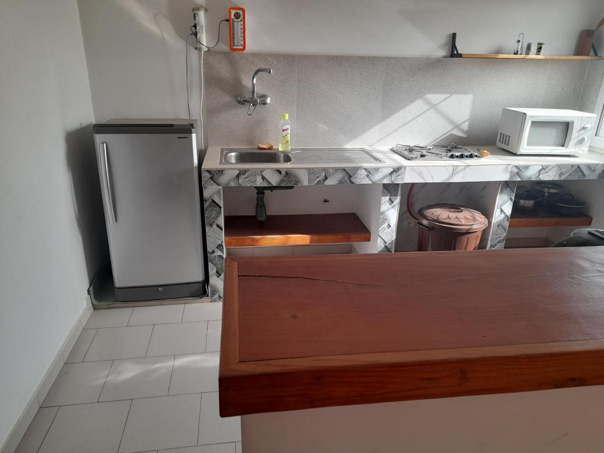 Appartement Familial Spacieux Avec Climatisation Ziguinchor Esterno foto