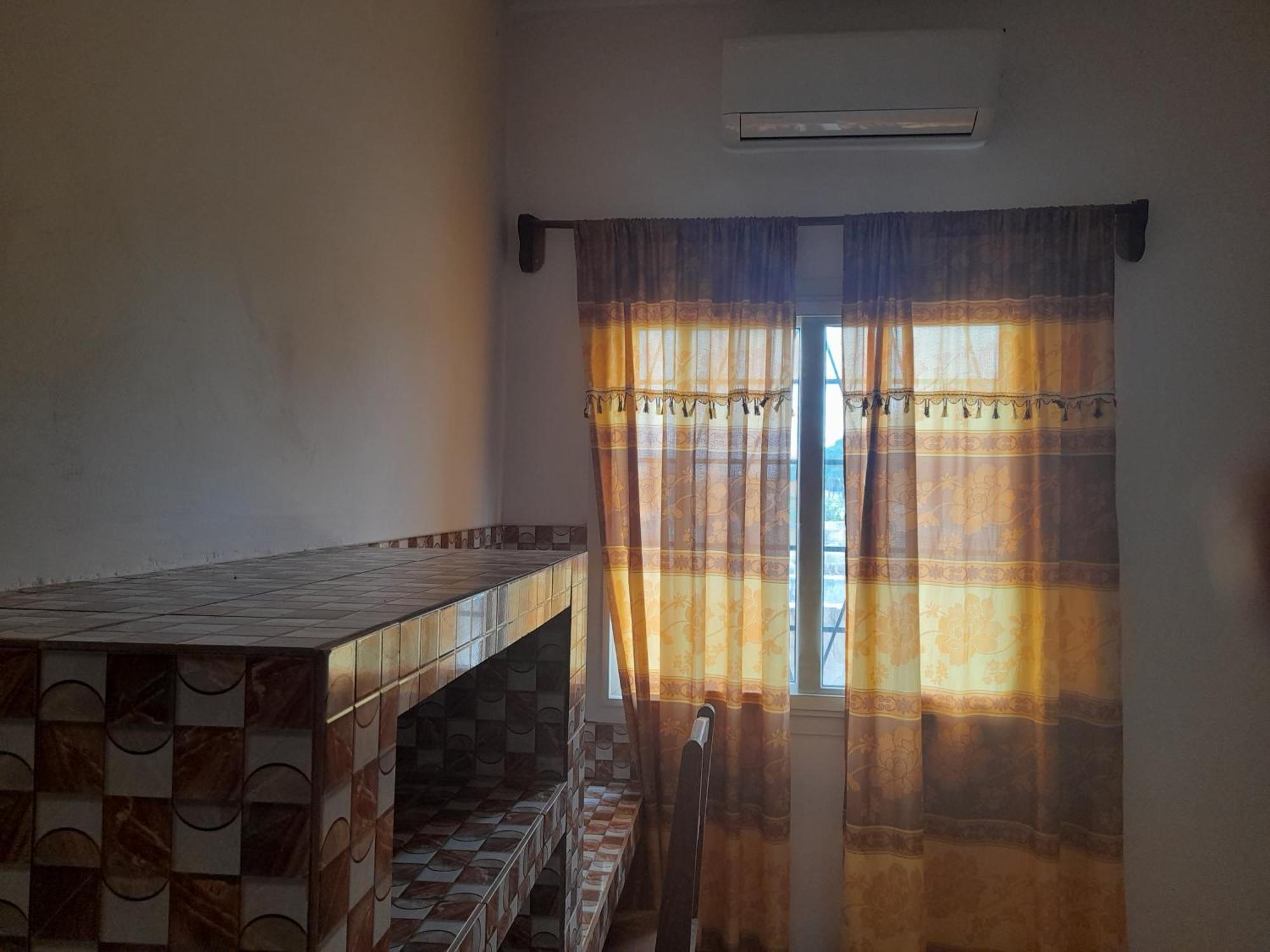 Appartement Familial Spacieux Avec Climatisation Ziguinchor Camera foto