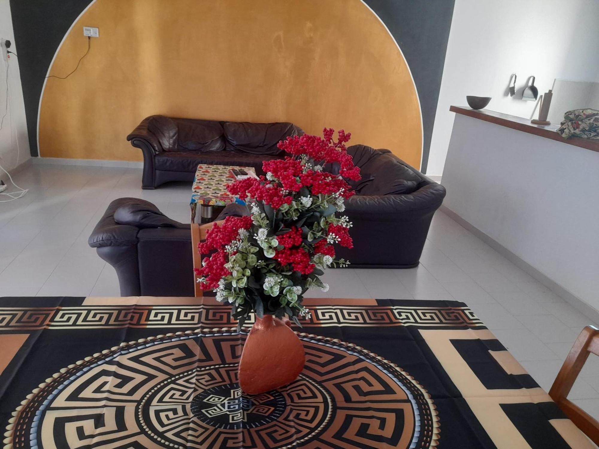 Appartement Familial Spacieux Avec Climatisation Ziguinchor Esterno foto
