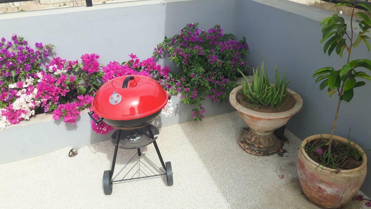Appartement Familial Spacieux Avec Climatisation Ziguinchor Esterno foto